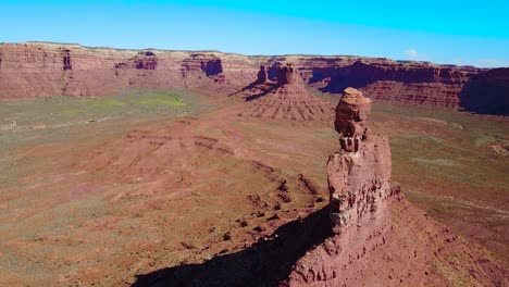 Aerial-through-the-buttes-and-rock-formations-of-Monument-Valley-Utah-2