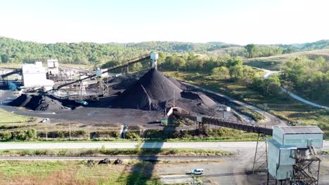 Good-aerial-over-a-coal-mine-in-West-Virginia-4