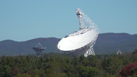 Establishing-shot-of-Green-Bank-Observatory-readio-telescope-in-West-Virginia-6