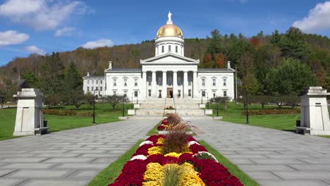 The-capital-building-in-Montpelier-Vermont-1