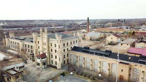 Antena-De-La-Prisión-O-Cárcel-De-Joliet-Abandonada-Y-Abandonada-Un-Sitio-Histórico-Desde-Su-Construcción-En-La-Década-De-1880-7