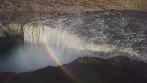 Luftaufnahme-über-Dettifoss-Island-Einer-Der-Bemerkenswertesten-Wasserfälle-Der-Welt-3