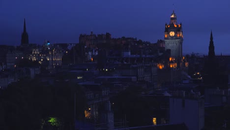 An-establishing-shot-of-Edinburgh-Scotland-at-night