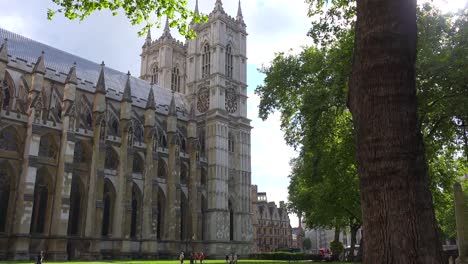 A-nice-establishing-shot-of-Westminster-Abbey-in-London-England