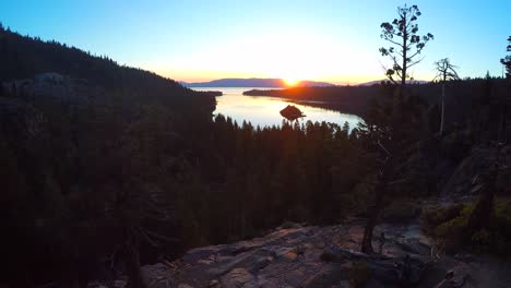 A-beautiful-vista-aérea-shot-at-dawn-over-Emerald-Bay-Lake-Tahoe-2
