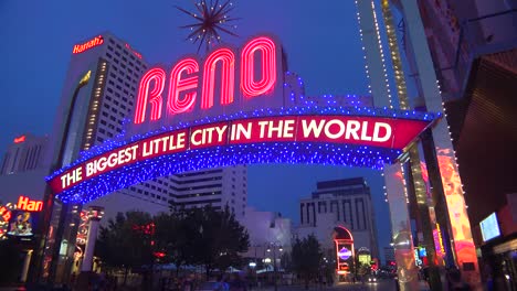 The-Reno-arch-is-illuminated-at-night-3