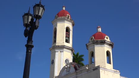 The-beautiful-towers-of-the-Catedral-De-La-Purisima-rise-above-the-public-square-in-Cienfuegos-Cuba