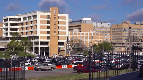 Eröffnungsaufnahme-Eines-Generischen-Krankenhauses-In-Jackson-Mississippi