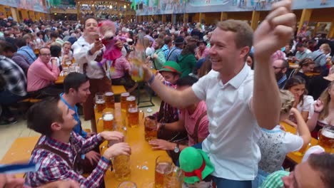People-drink-and-celebrate-at-Oktoberfest-Germany