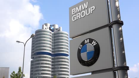 Bmw-zentrale-In-München-Deutschland