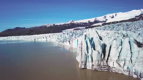 Amazing-vista-aérea-of-the-Vatnajokull-glacier-at-Fjallsarlon-Iceland-suggests-global-warming-and-climate-change-3