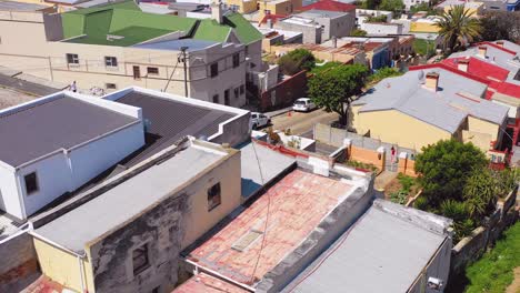 Antenne-über-Bunten-Bo-Kaap-Malay-Quarter-Cape-Town-Nachbarschaft-Und-Downtown-City-Skyline-Südafrika-3