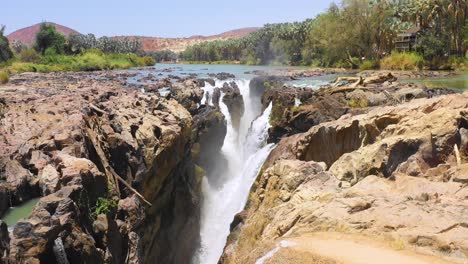 Eine-Wunderschöne-Antenne-über-Epupa-Fällt-An-Der-Grenze-Zwischen-Angola-Und-Namibia-Afrika-4