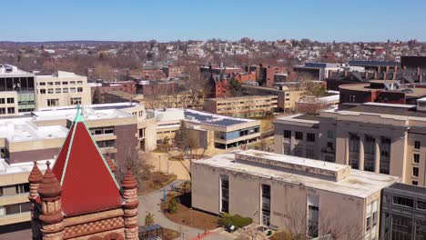 Antena-Sobre-El-Campus-De-La-Universidad-De-Harvard-Y-La-Facultad-De-Derecho-De-Harvard-5