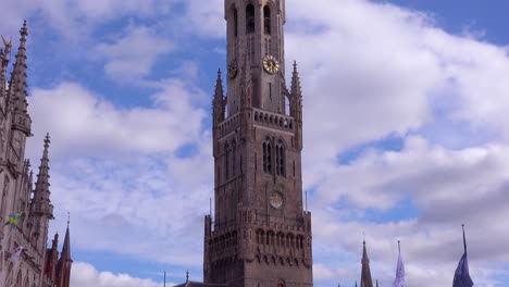 Kippen-Vom-Zentralen-Platz-Zum-Belfort-Van-Brugge-Brügge-Glockenturm-Glockenturm-In-Belgien