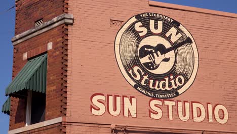 Memphis-Wahrzeichen-Sun-Recording-Music-Studio-Gebäude,-In-Dem-Elvis-Presley-Zusammen-Mit-Vielen-Berühmten-Musikern-Begann