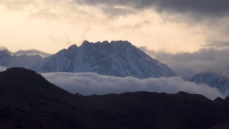 Time-lapse-beautiful-sunset-in-winter-behind-the-Eastern-Sierra-Nevada-mountians-near-Mt-Whitney-California