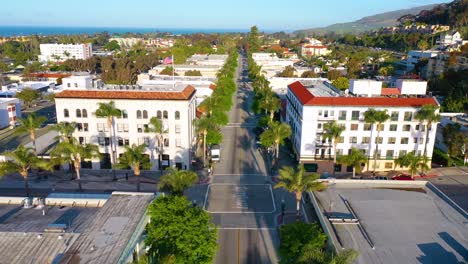 2020---vista-aérea-of-the-streets-of-Ventura-California-empty-as-all-businesses-close-during-the-Coronavirus-Covid-19-epidemic-crisis-1