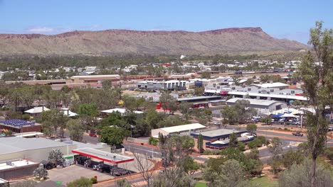 Toma-De-Establecimiento-De-Alice-Springs,-El-Distrito-Central-De-Negocios-Del-Centro-De-Australia-1