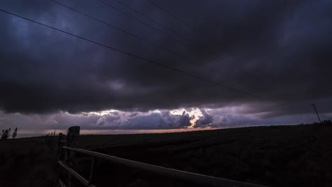 Dark-clouds-move-across-the-horizon-on-the-island-of-Molokai-Hawaii
