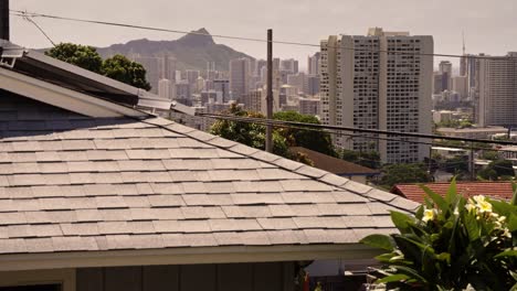 Urban-Honolulu-Hawaii-with-suburban-rooftops-foreground
