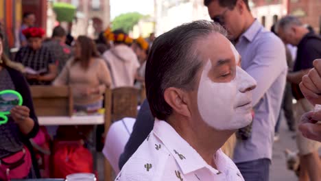 Traditionelles-Schminken-Für-Den-Tag-Der-Toten-In-San-Miguel-De-Allende-Mexico