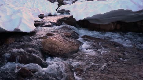 Clear-cold-running-water-in-a-high-mountain-stream-1