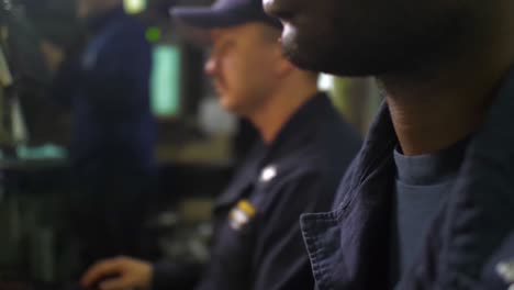 Scenes-Inside-An-American-Nuclear-Submarine-1