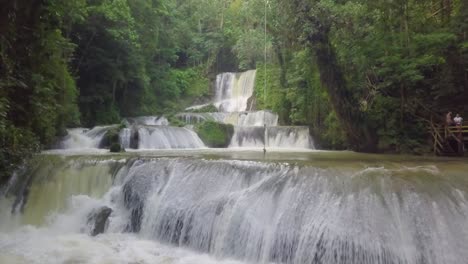 Antena-Moviéndose-En-Ys-Falls-En-La-Parroquia-De-Saint-Elizabeth-Jamaica