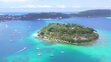 Good-Vista-Aérea-Establishing-Shot-Over-Port-Vila-Vanuatu-And-Iririki-Island-Resort-And-Spa