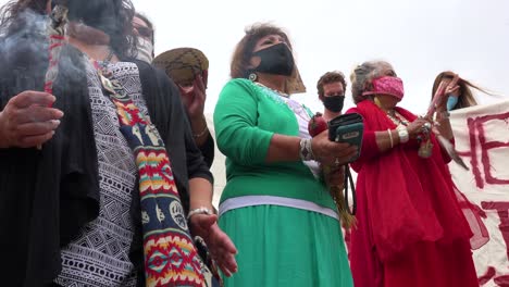 American-Indian-Women-Chant-At-Chumash-Native-American-Protest-Against-Father-Junipero-Serra-Statue-In-Front-Of-City-Hall-Ventura-California-1