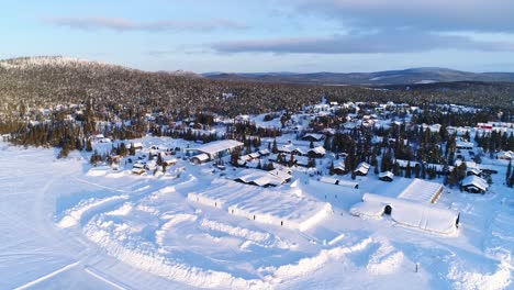 An-Vista-Aérea-View-Shows-The-Forested-Area-Surrounding-An-Ice-Hotel-In-Kiruna-Sweden