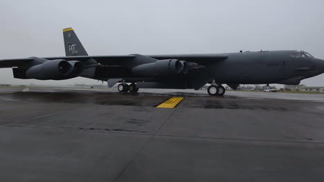 A-B52-Stratofortress-Taxis-An-Der-Raf-Fairford-Base-In-England