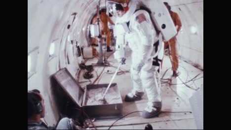 Los-Astronautas-Neil-Armstrong-Buzz-Aldrin-Y-Fred-Haise-Practican-Recogiendo-Tierra-En-El-Entrenamiento-De-1969