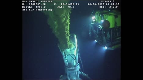 Unterwasseraufnahmen-Der-Bp-Oil-Spill-Plum-2010
