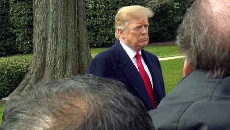 El-Presidente-Donald-Trump-Responde-A-Una-Pregunta-Sobre-Que-El-Senado-Pueda-Ver-El-Informe-Mueller-2019