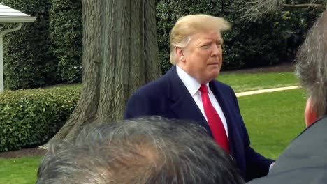 El-Presidente-Donald-Trump-Habla-Sobre-El-Informe-Mueller-A-Los-Periodistas-2019