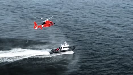 Coast-Guard-Prepares-To-Medevac-Out-A-Tiburón-Bite-Victim-Near-Farallon-Islands-California-Oct-23-2018