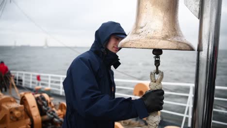 El-Uscgc-Eagle-(wix327)-Utilizado-Como-Cortador-De-Entrenamiento-Para-Futuros-Oficiales-De-La-Guardia-Costera-De-Los-Estados-Unidos