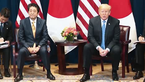 Präsident-Trump-Spricht-über-Den-Japanischen-Premierminister-Shinzo-Abe,-Der-Nordkorea-2019-Helfen-Will