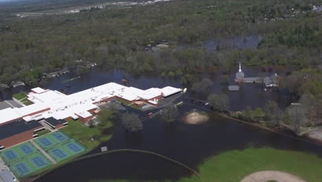 Flooding-Along-the-Tittabawassee-River-Resulting-From-the-Breach-Of-Edenville-And-Sanford-Dams-At-Midland-Michigan-2