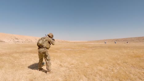 Us-Soldiers-2th-Infantry-Division-And-Military-Working-Dogs-Conduct-A-Team-Livefire-Exercise-At-Al-Asad-Air-Base-Iraq-4