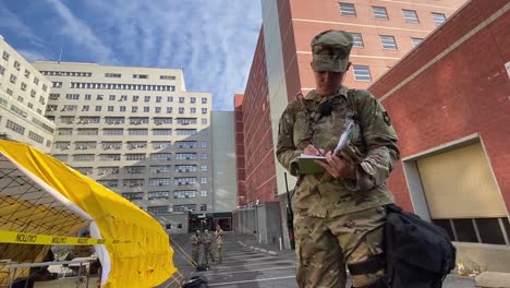 413-Chemical-Company-(Decontamination)-Soldiers-Train-To-Help-Civilian-Authorities-During-Disaster-Response-New-York-City-8