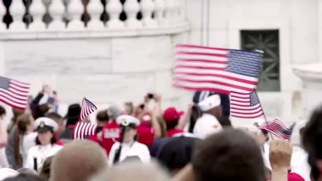 Zusammenstellung-Patriotischer-Clips-Zur-Feier-Der-Trump-Administration-Während-Der-Feierlichkeiten-Zum-Gruß-An-Amerika-Am-4.-Juliju