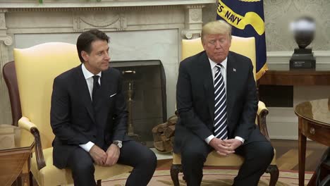 El-Presidente-Estadounidense,-Donald-Trump,-Se-Reúne-Con-El-Primer-Ministro-Italiano,-Giuseppe-Conte,-En-La-Casa-Blanca.