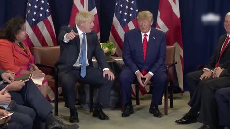 El-Primer-Ministro-Británico,-Boris-Johnson,-Se-Reúne-Con-El-Presidente-Trump-Y-Responden-A-Las-Preguntas-Sobre-El-Brexit-Y-El-Poder-Judicial