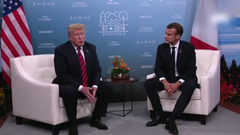 US-Präsident-Donald-Trump-Und-Der-Französische-Präsident-Macron-Während-Einer-Pressekonferenz-Der-G7-In-La-Malbaie-Quebec-Kanada-1-Can