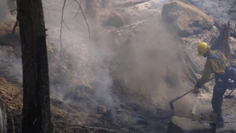 Slow-Motion-Us-Marines-Fight-Creek-Fire-An-Inferno-Of-Flames-And-Raging-Wildfires-In-the-Sierra-National-Forest-2