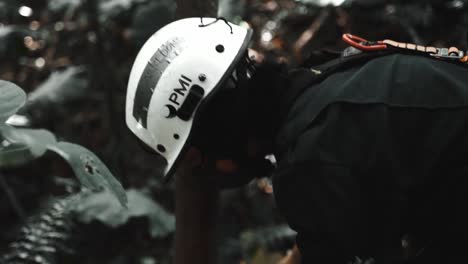 Cinematic-Clip-Us-Marines-With-A-Cbrn-Platoon-Learn-Rope-Rescue-Techniques-During-Covid19-Okinawa-Japón-2