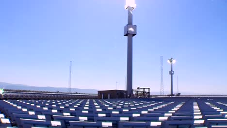 A-Large-Solar-Array-In-The-Desert-Generates-Clean-Electricity